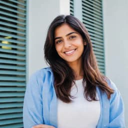 Riya Kapoor Image